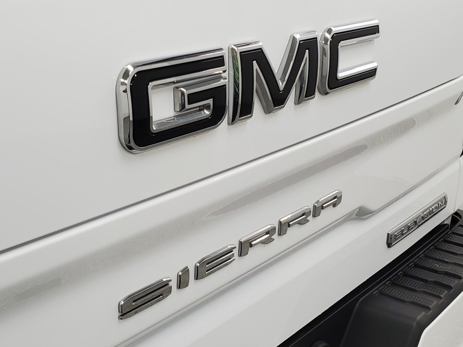 2022 GMC Sierra 1500 Limited 4WD Double Cab 147 Elevation w/3SB